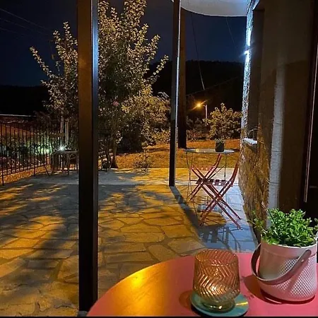 度假居 χαρουλα 2 帕弗兰尼