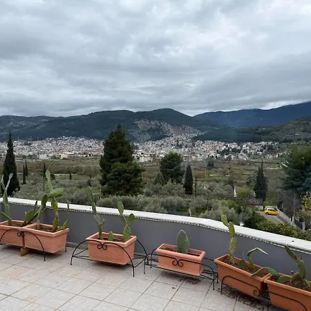 κτήμα παππά ρετιρέ Lägenhet Levádeia